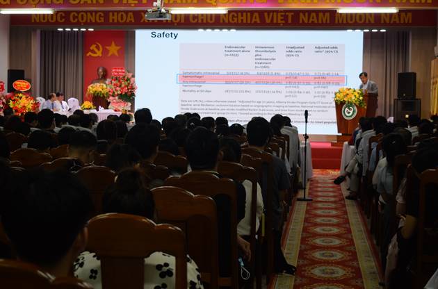 Description: G:\DCIM\100D5300\DSC_1389.JPG